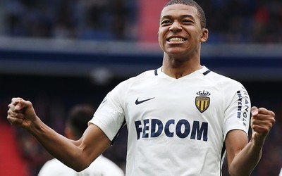 凤凰体育讨论-她的速度让对手绝望