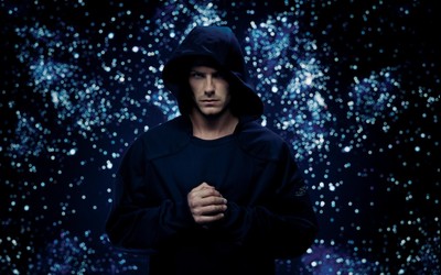 凤凰体育讨论-维尼修斯高举奖杯